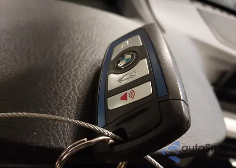 2015 BMW 335I xDrive z USA, uszkodzony, nr VIN WBA3B9C54FF589821